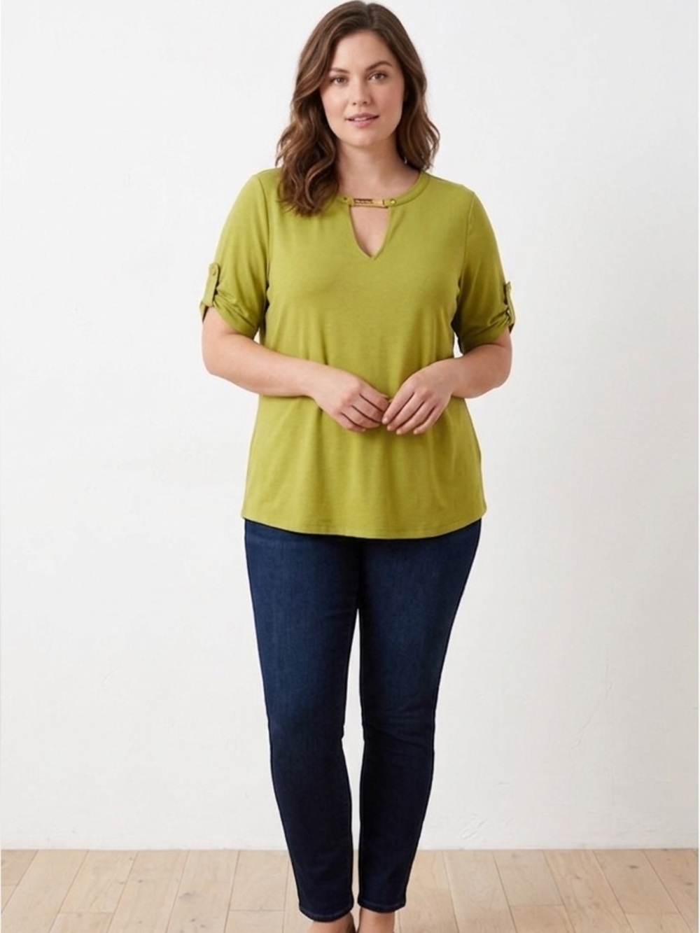 MICHAEL KORS Olive Green Short-Sleeve V-Notch Blouse. Size M